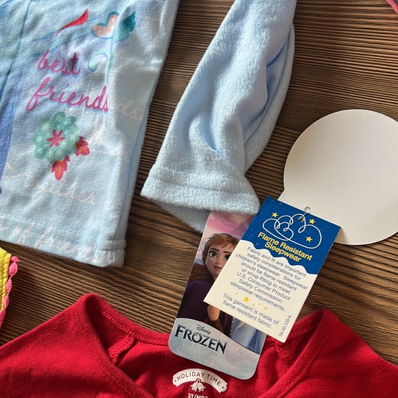 Disney & Holiday Time Toddler Girls Clothing Bundle Size 2T & 3T - Picture 7 of 11